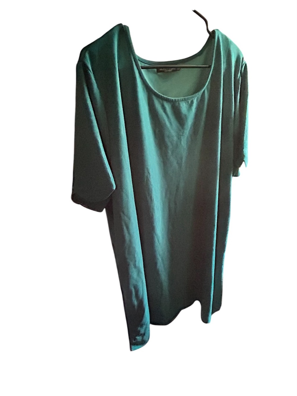 Scoop Neck Short-Sleeve Tee in Teal